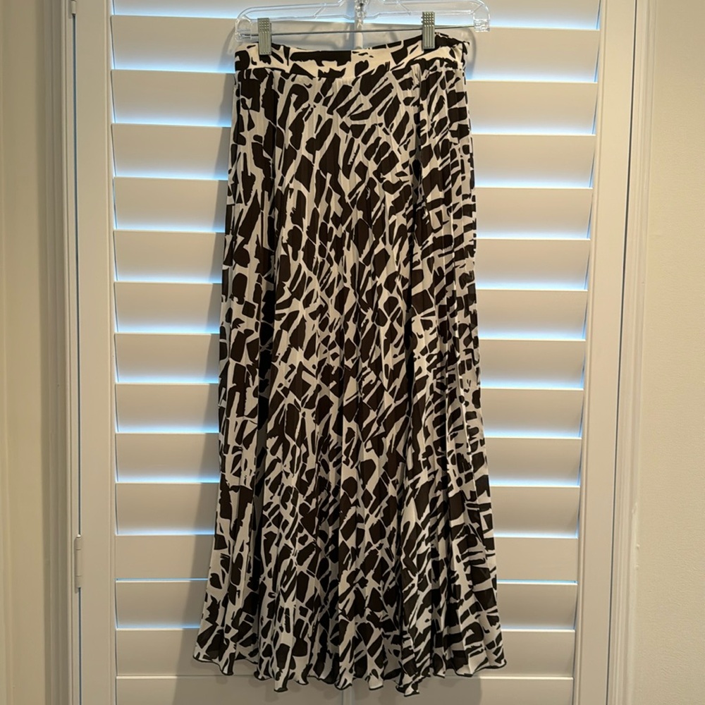 Maeve Anthropologie black and white maxi skirt XS
